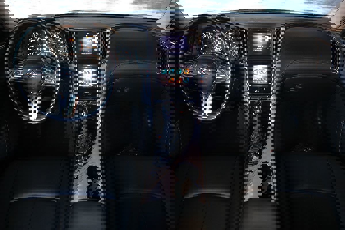 Used 2020 INFINITI Q50 Luxe w/ Cargo Package image 14