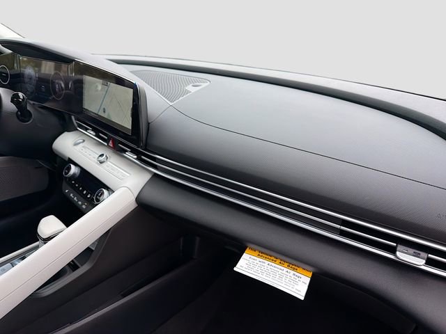 New 2026 Hyundai Elantra Limited image 31