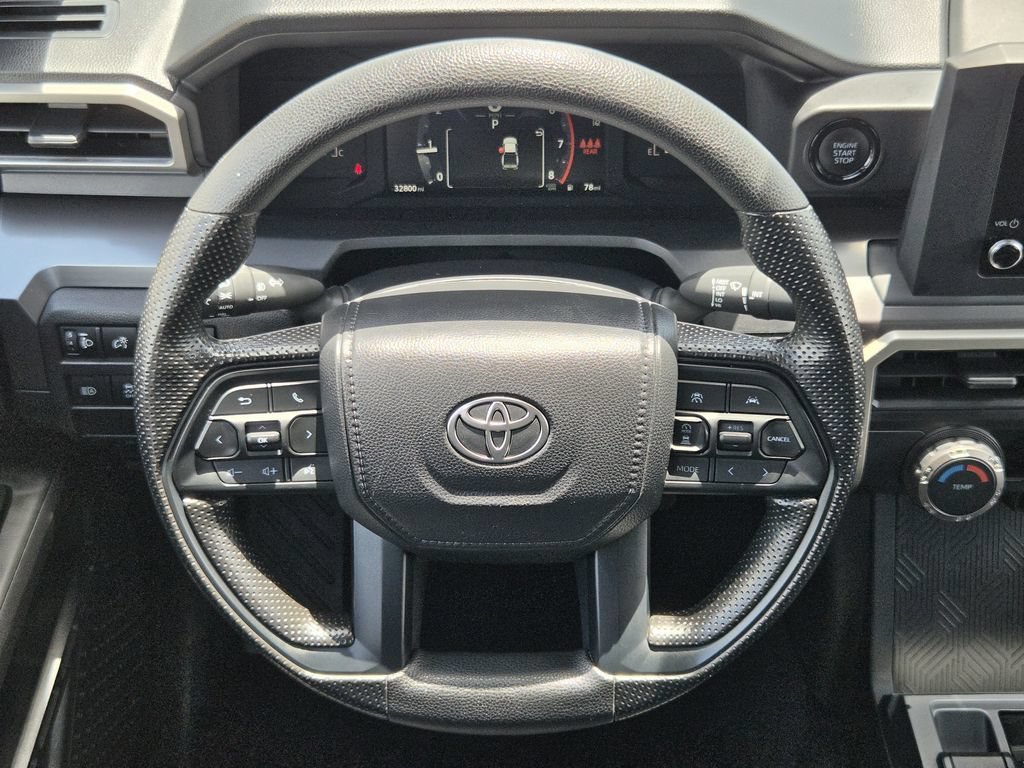 Used 2025 Toyota Tacoma SR5 AWD/4WD image 14