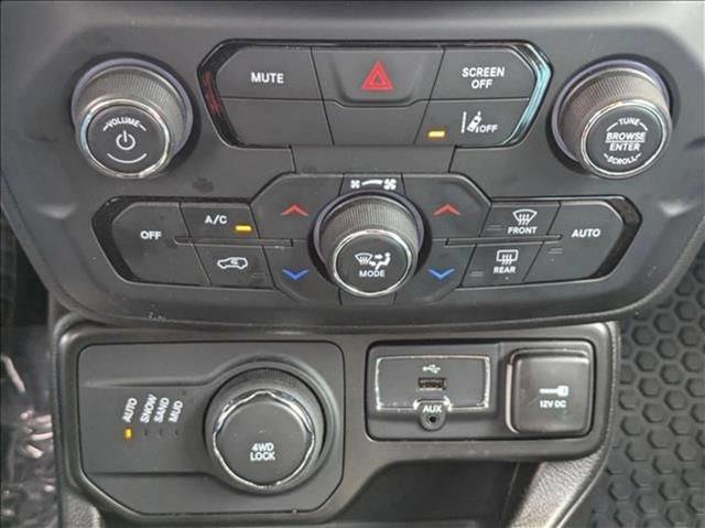 Used 2023 Jeep Renegade Latitude image 14