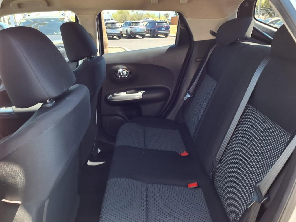 Used 2016 Nissan Juke S image 24