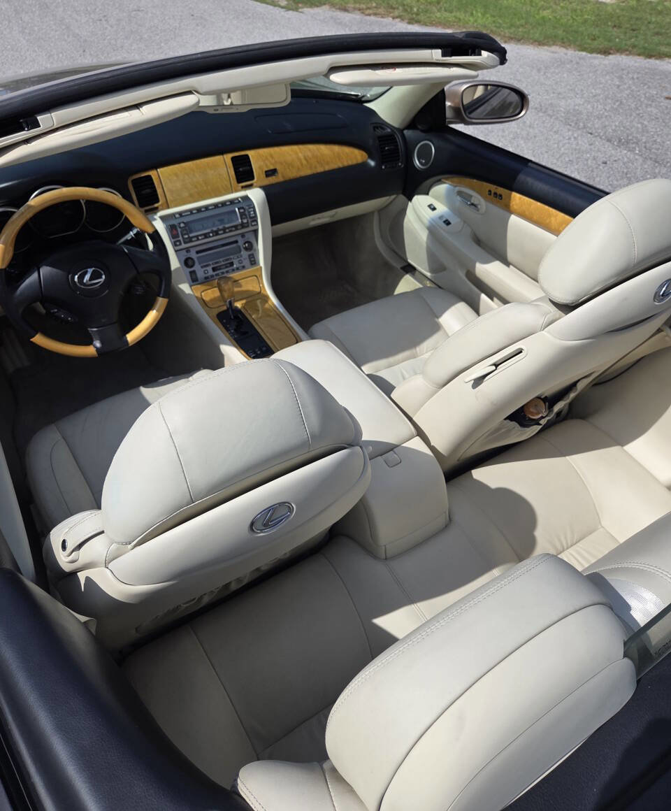 Used 2005 Lexus SC 430 Convertible RWD image 6