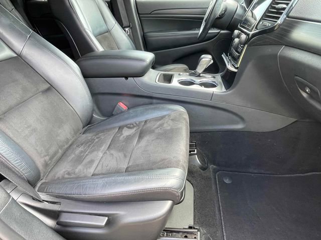 Used 2020 Jeep Grand Cherokee Altitude AWD/4WD image 20