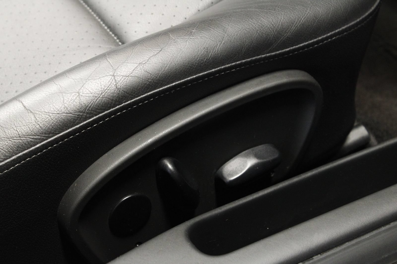 Used 2003 Porsche 911 Carrera RWD image 29