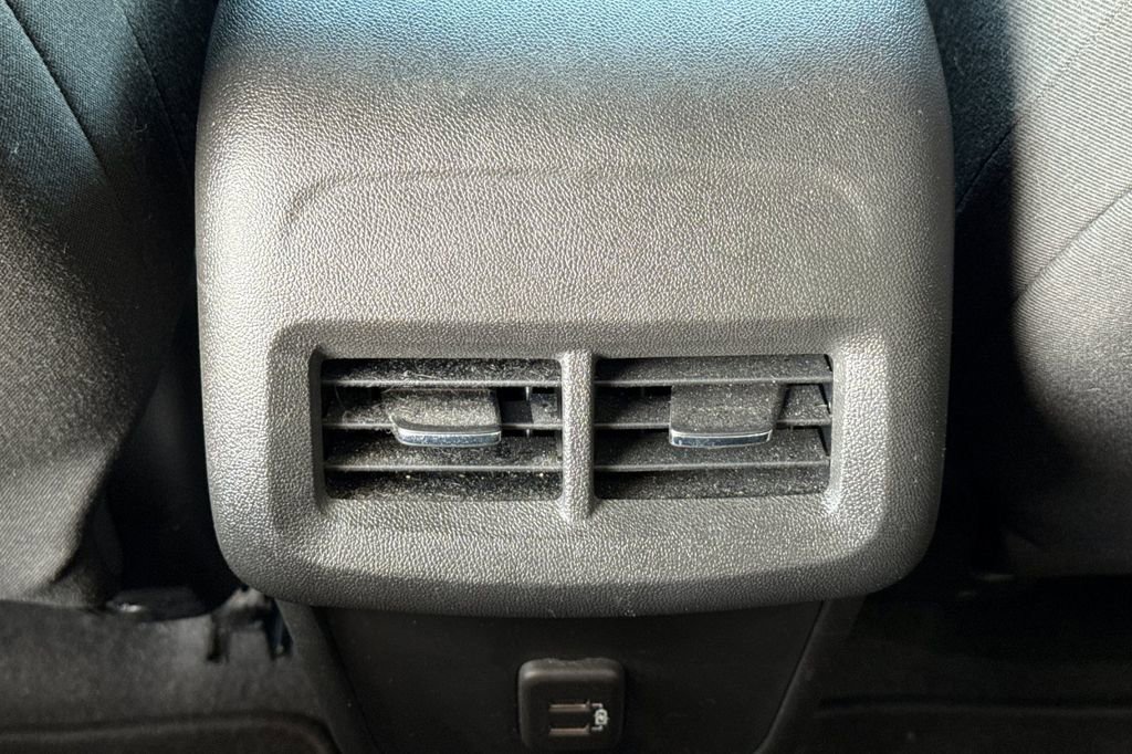 Used 2023 Chevrolet Equinox LS FWD image 20