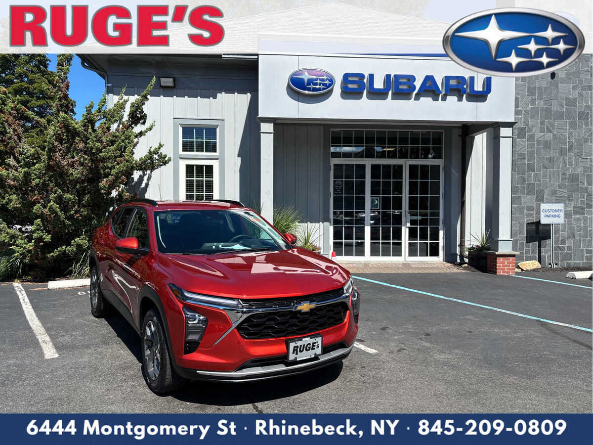 Used 2024 Chevrolet Trax LT w/ LT Convenience Package