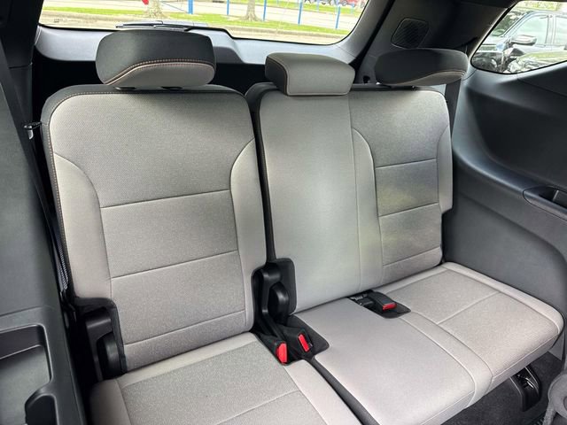 New 2026 Chevrolet Traverse LT w/ LPO, Floor Liner Package FWD image 12