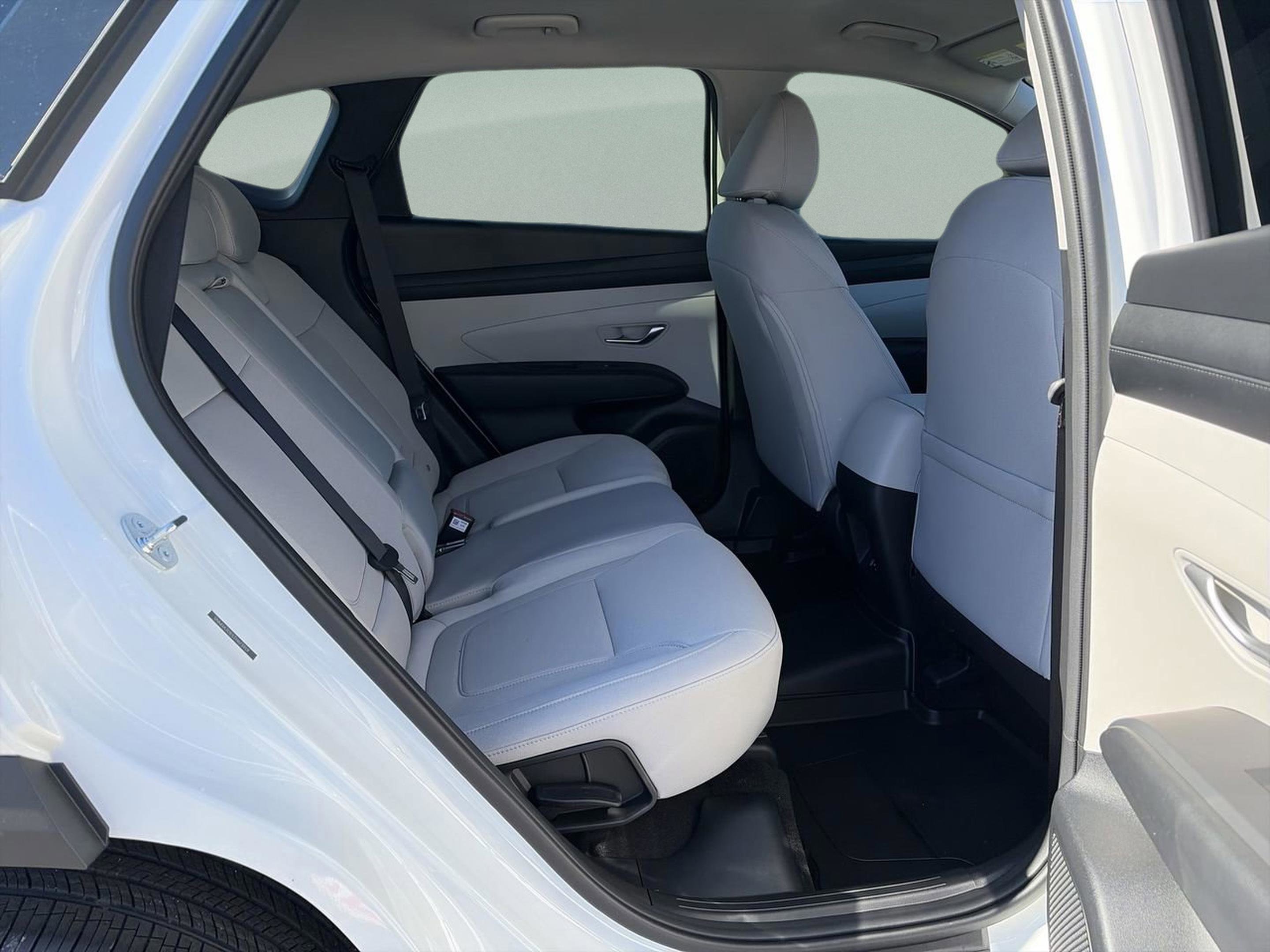 New 2026 Hyundai Tucson SE FWD image 18