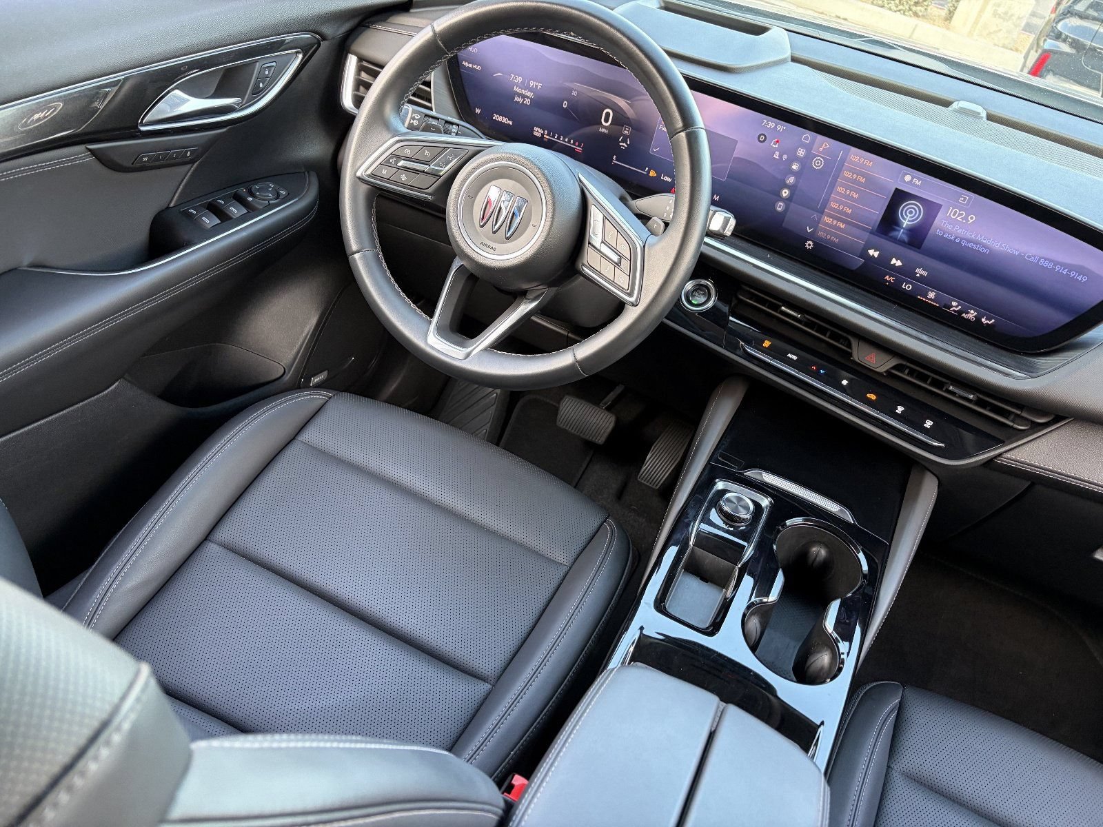 Certified 2025 Buick Envision Preferred AWD/4WD image 15