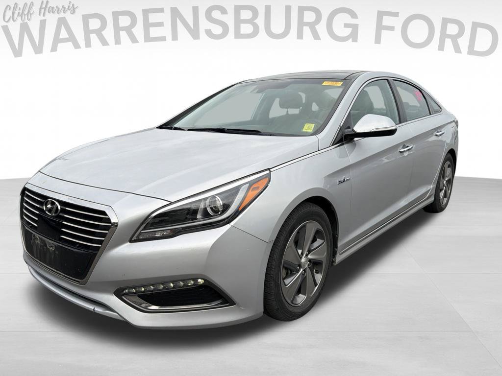 Used 2017 Hyundai Sonata Limited w/ Ultimate Package 02 FWD image 3