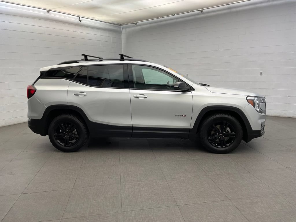 Used 2022 GMC Terrain AT4 w/ LPO, Cargo Package AWD/4WD image 5