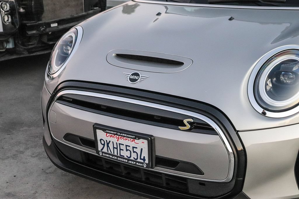 Used 2024 MINI Cooper SE FWD image 6