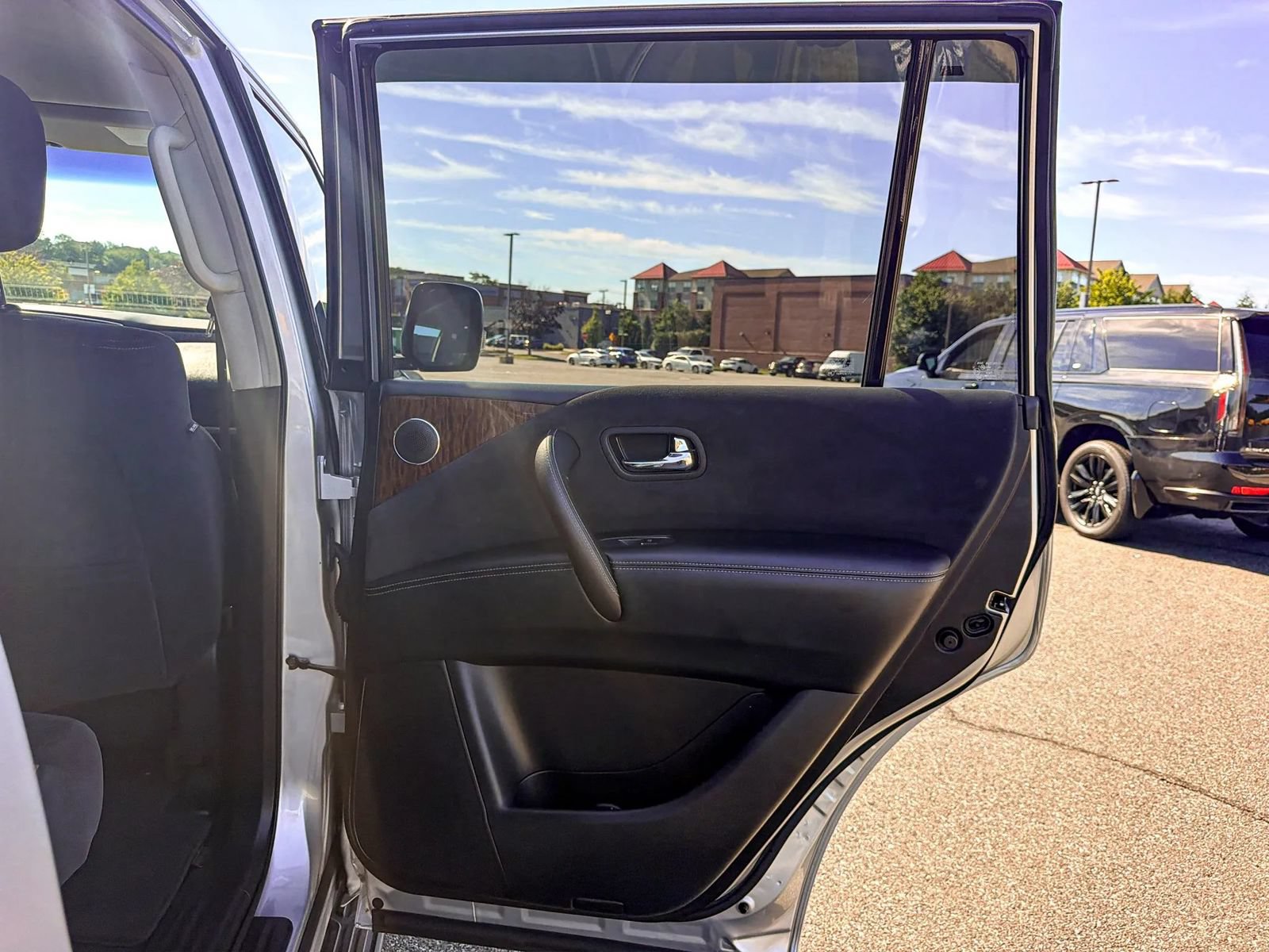 Used 2017 Nissan Armada SV w/ Driver Package AWD/4WD image 14