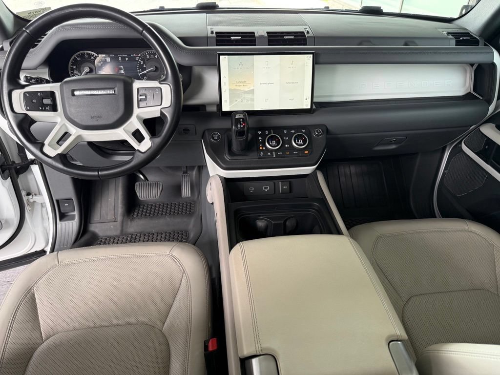 Used 2023 Land Rover Defender 130 SE AWD/4WD image 19