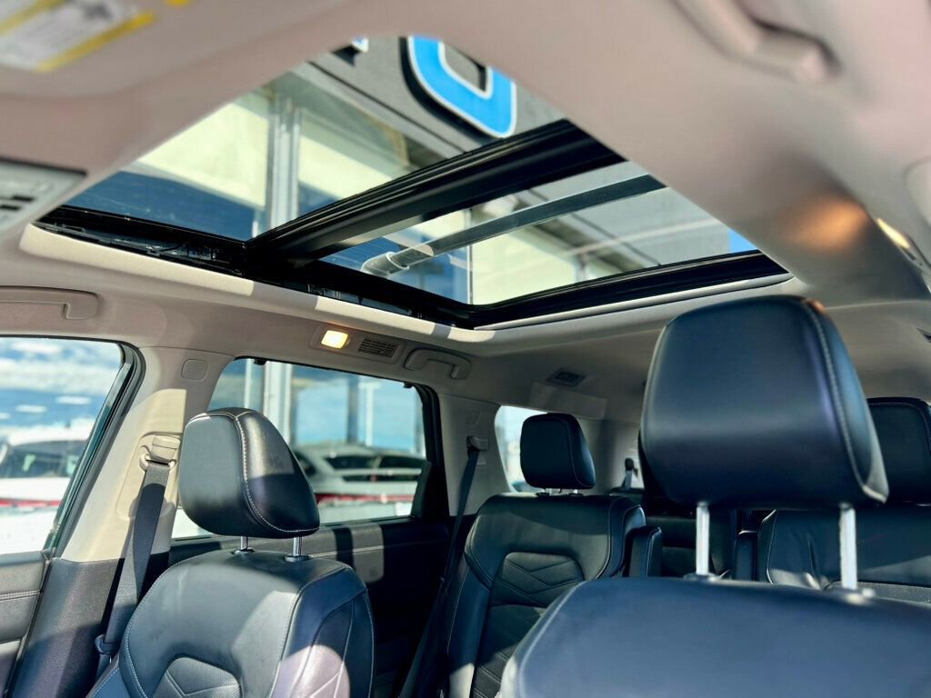 Used 2022 Nissan Pathfinder Platinum w/ Cargo Package image 26