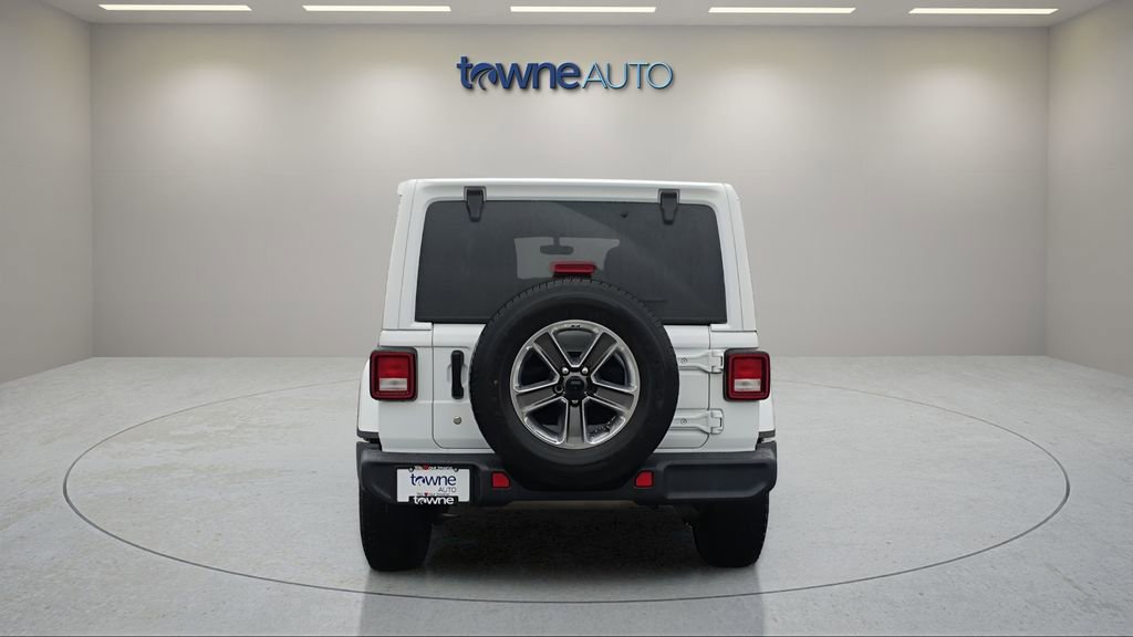 Used 2020 Jeep Wrangler Unlimited Sahara w/ Uconnect 4C Nav & Sound Group AWD/4WD image 4