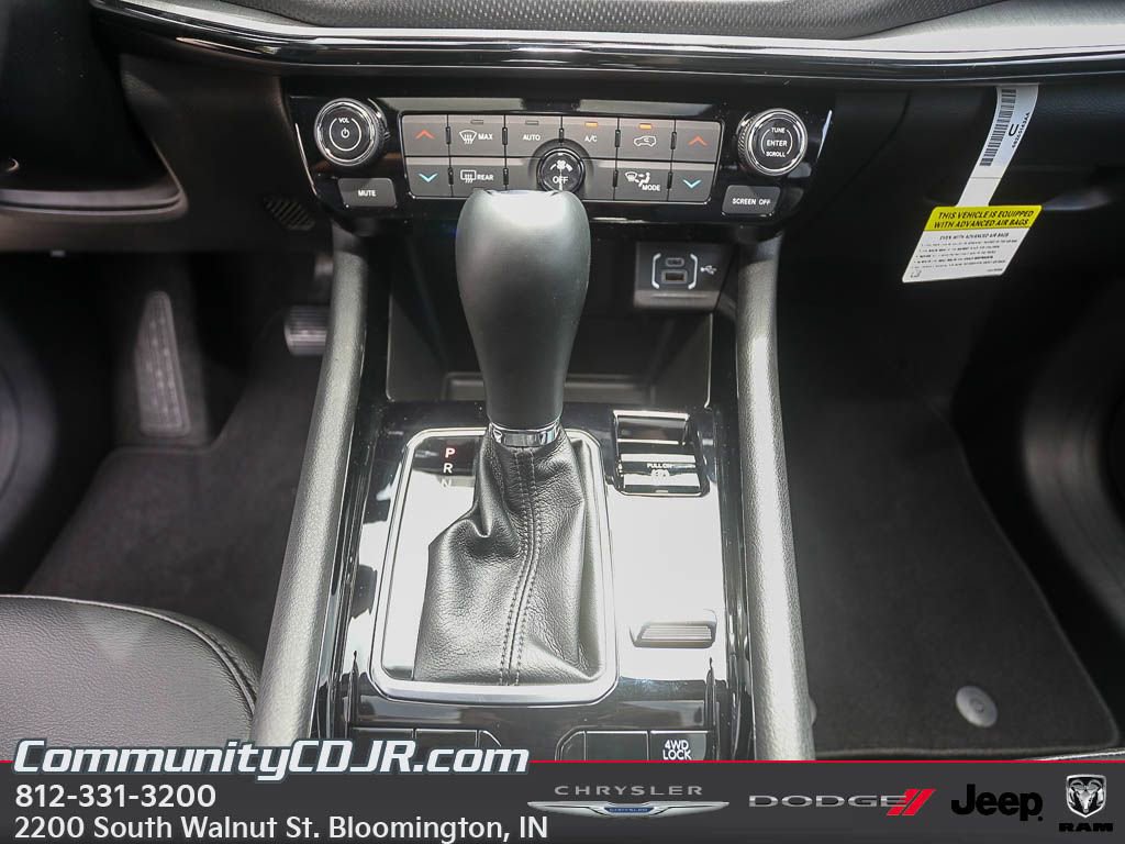 New 2025 Jeep Compass Limited w/ High Altitude Package image 17