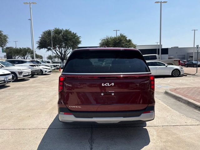 Certified 2025 Kia Carnival FWD image 11
