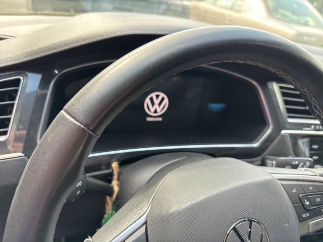 Certified 2023 Volkswagen Tiguan SE R-Line image 19