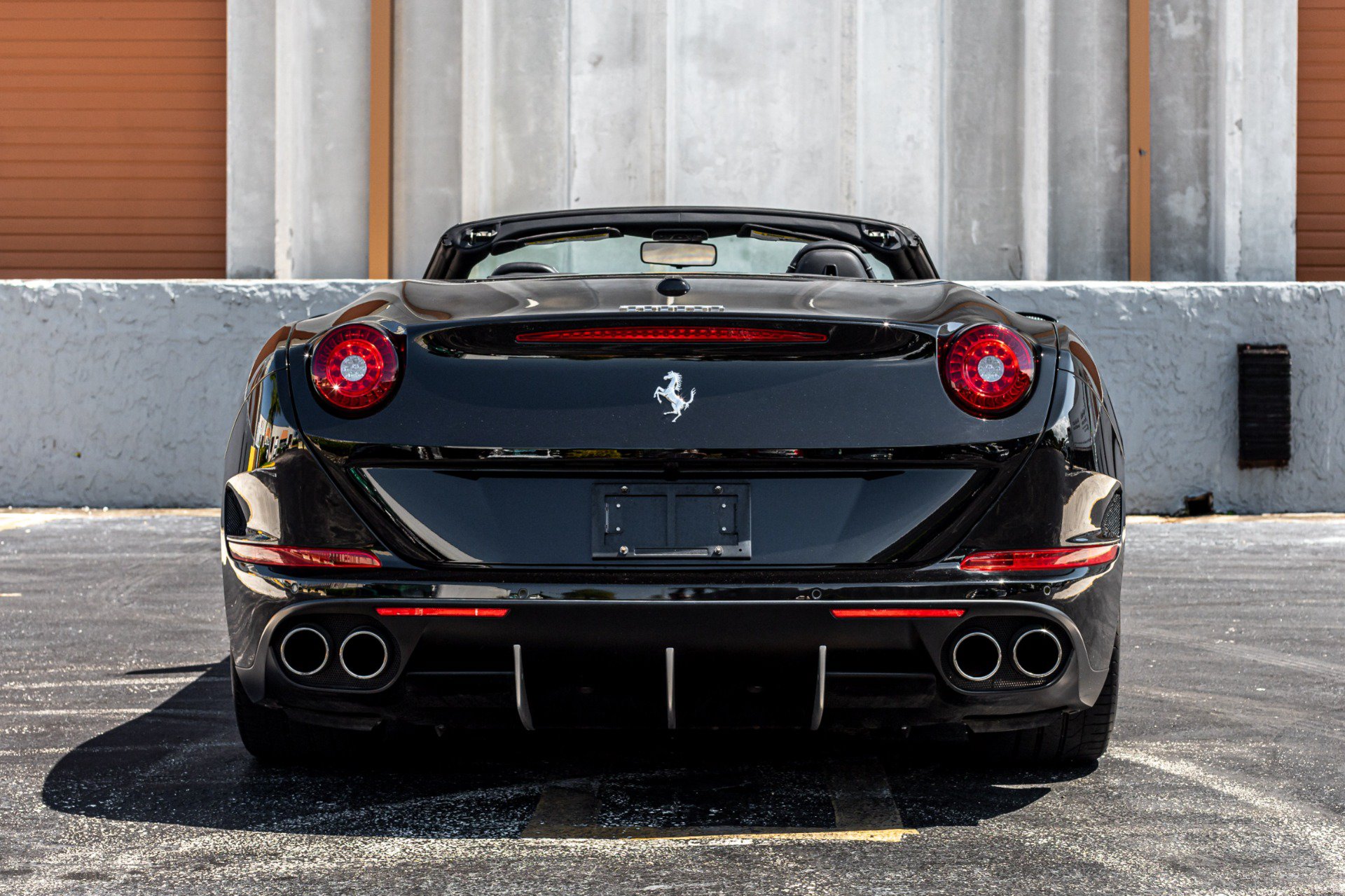 Used 2017 Ferrari California T RWD image 20