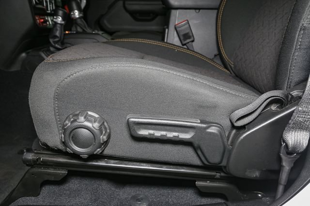 Used 2026 Jeep Gladiator Mojave AWD/4WD image 35