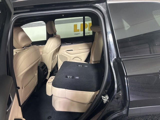 Used 2023 Jeep Grand Cherokee Limited image 24