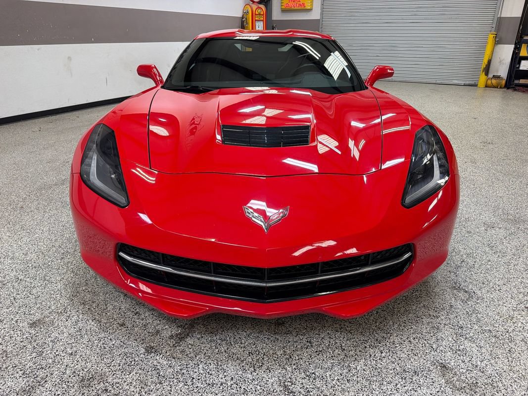 Used 2019 Chevrolet Corvette Stingray Coupe w/ 1LT RWD image 12