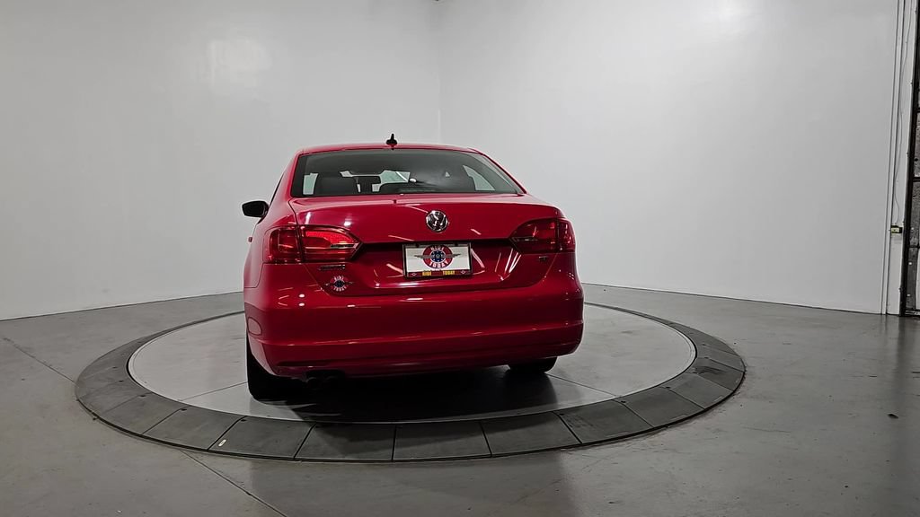 Used 2014 Volkswagen Jetta SE FWD image 4