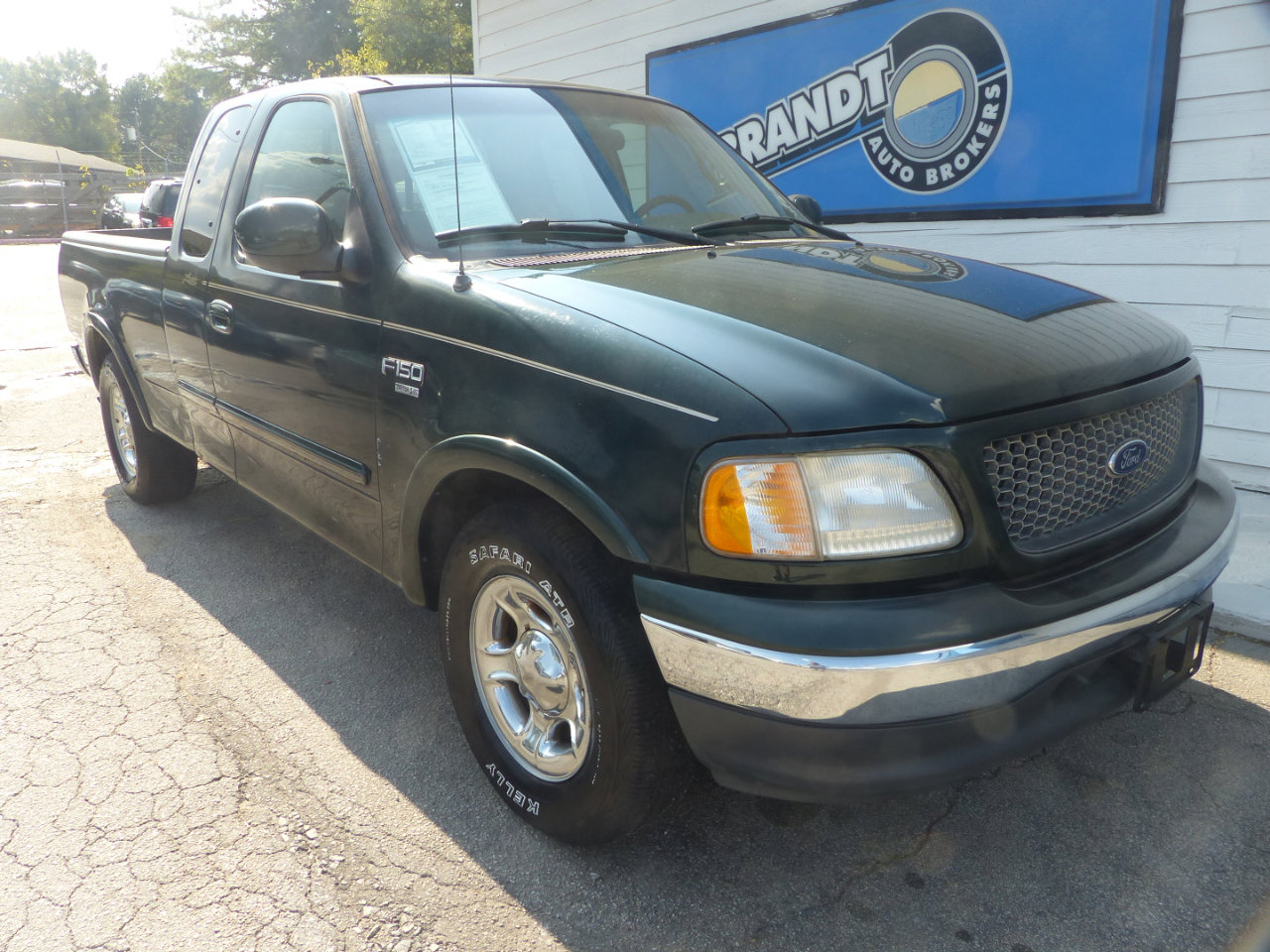 Used 2001 Ford F150 Lariat image 25