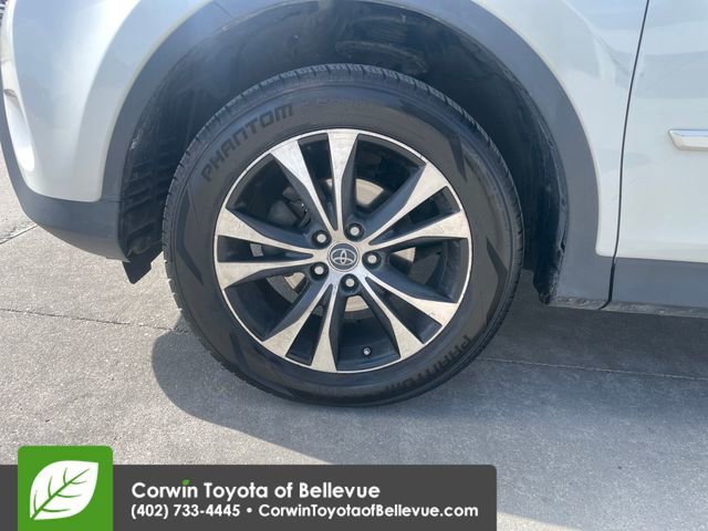 Used 2015 Toyota RAV4 Limited AWD/4WD image 27