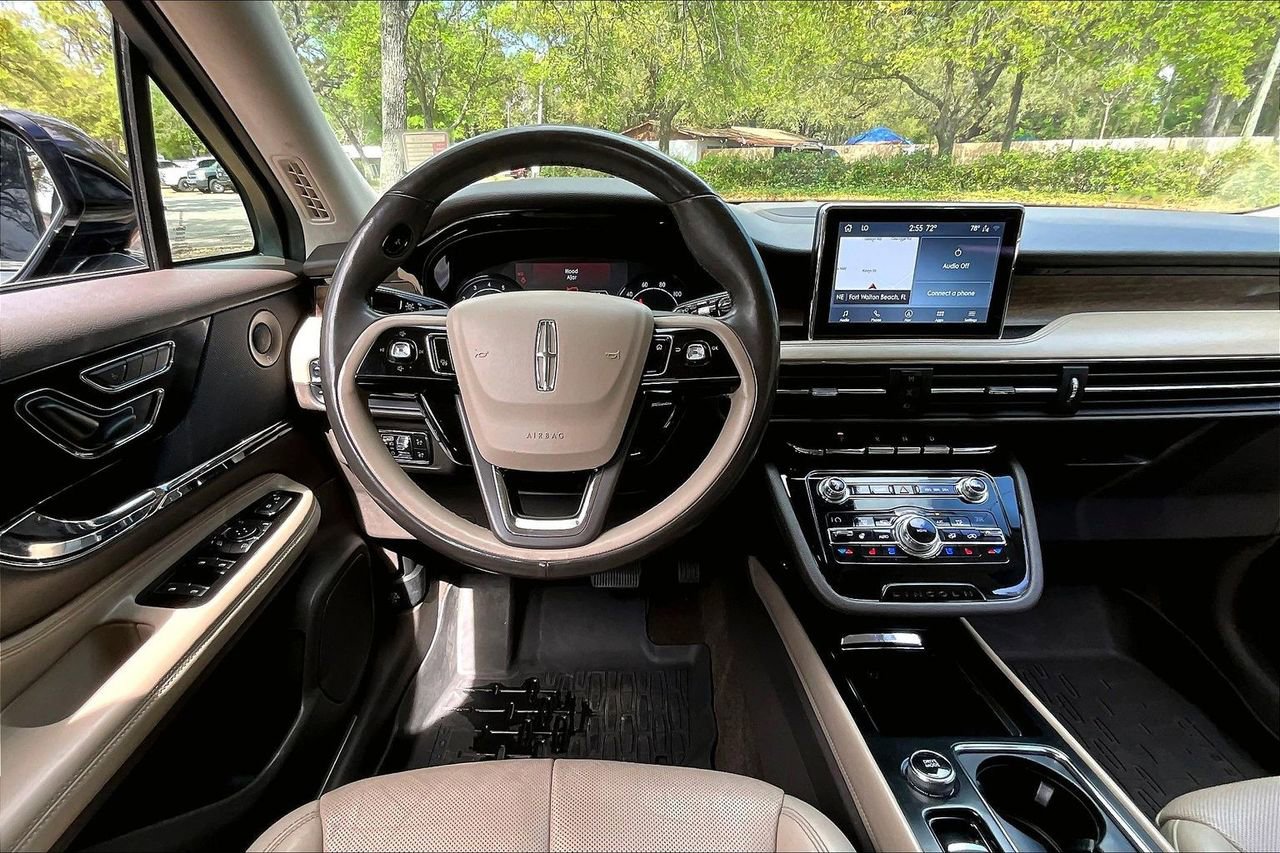 Used 2020 Lincoln Corsair Reserve image 8