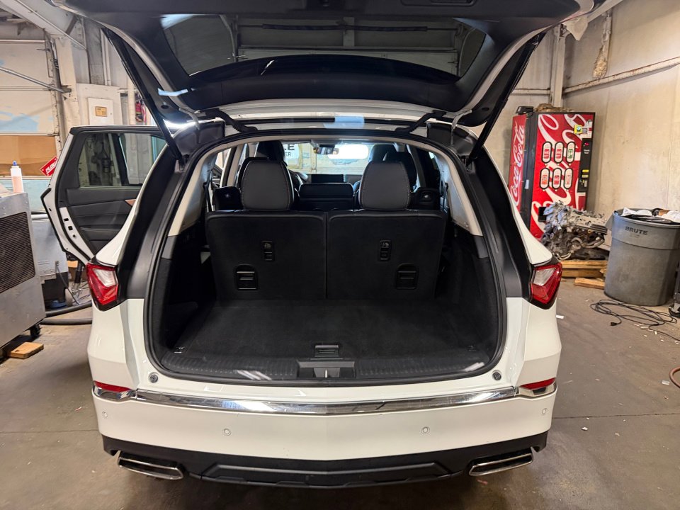 Used 2022 Acura MDX w/ Technology Package AWD/4WD image 18