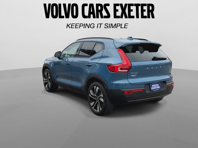 Certified 2024 Volvo XC40 B5 Plus w/ Protection Package Premier AWD/4WD image 10