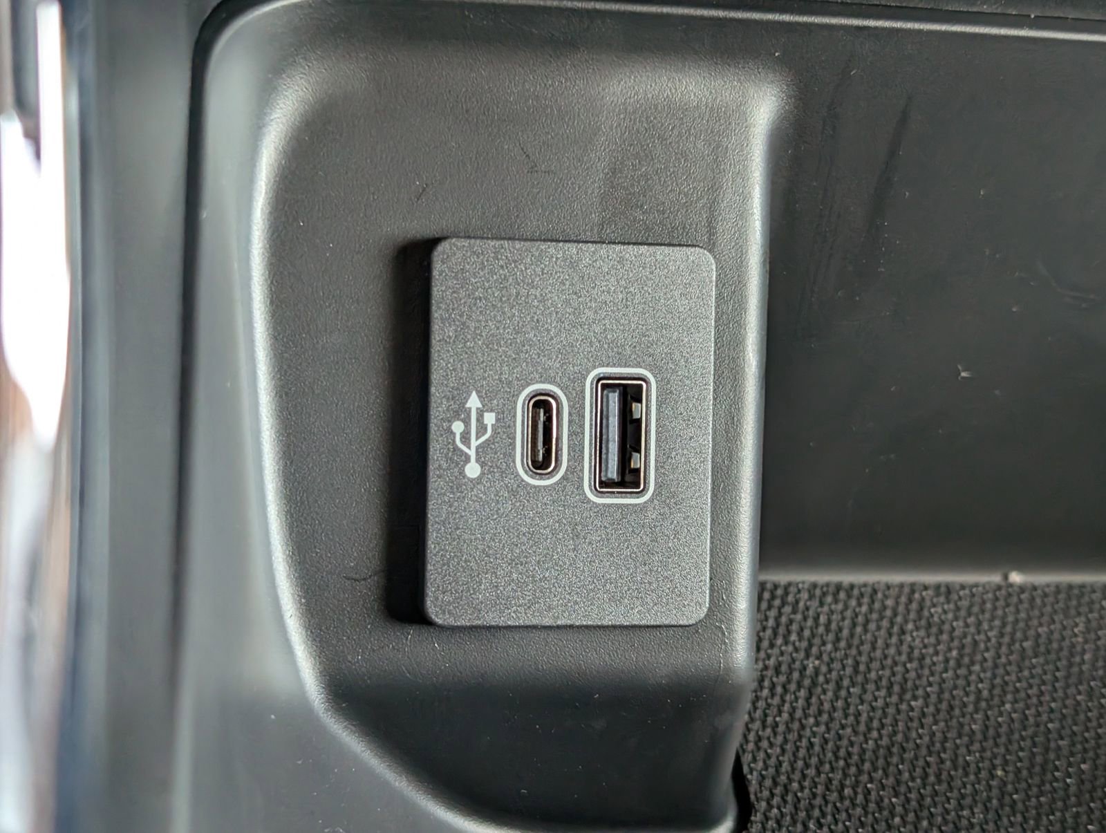 Used 2025 Ford F150 STX w/ Equipment Group 200A image 17