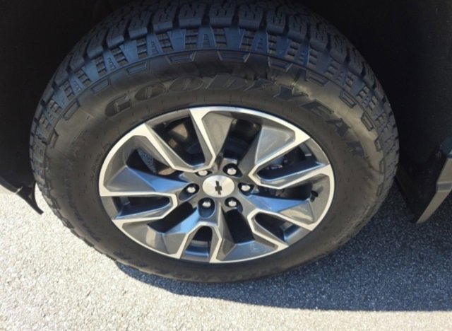 New 2025 Chevrolet Silverado 1500 LT image 6