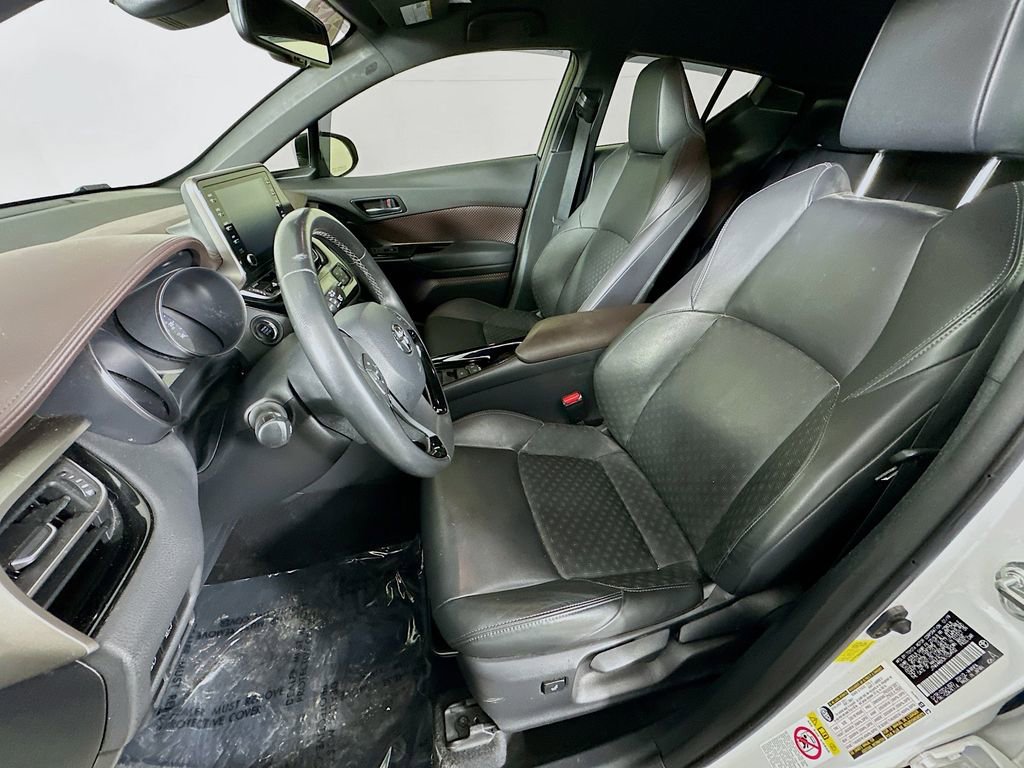 Used 2019 Toyota C-HR Limited image 29