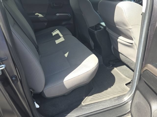 Used 2022 Toyota Tacoma SR5 RWD image 10