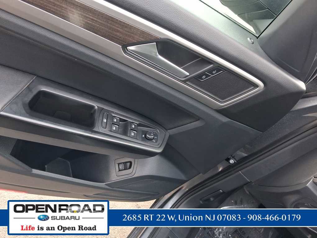 Used 2020 Volkswagen Atlas SE w/ Panoramic Sunroof Package AWD/4WD image 14