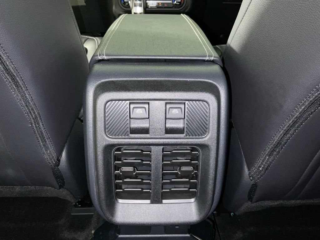 New 2026 Ford Bronco Outer Banks AWD/4WD image 17
