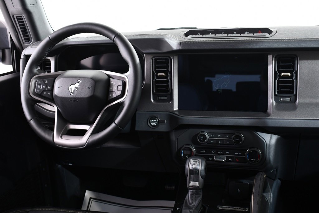 New 2025 Ford Bronco Badlands image 8