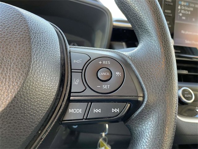Used 2022 Toyota Corolla LE image 25