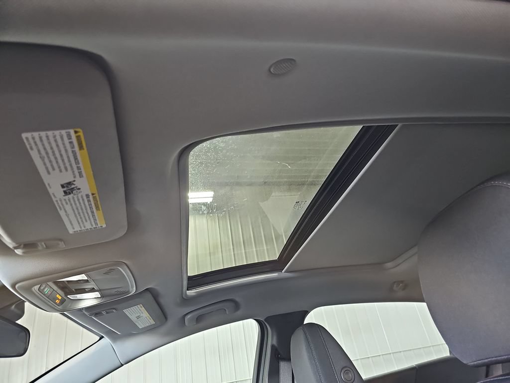 Used 2024 Chevrolet Malibu LT FWD image 30