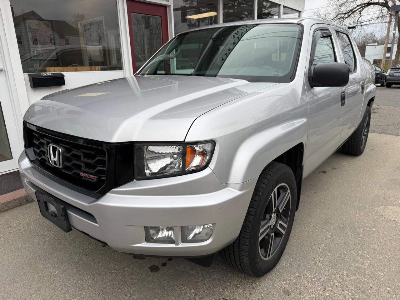 Used 2014 Honda Ridgeline Sport image 2