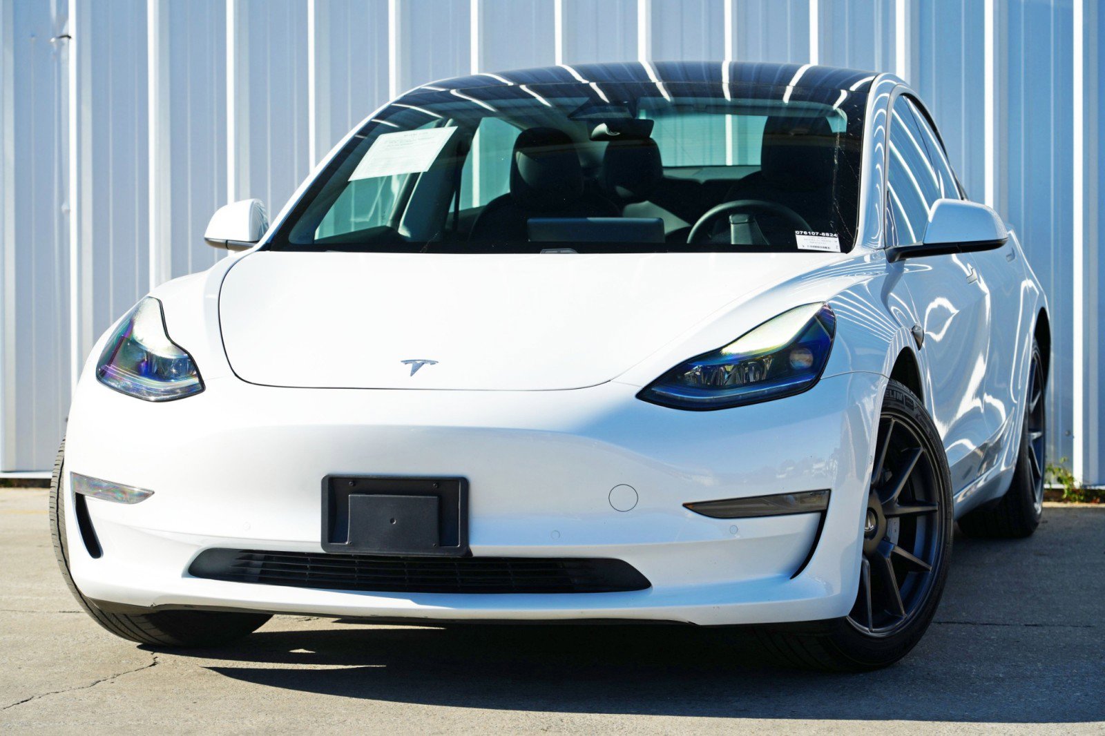 Used 2021 Tesla Model 3 Standard Range Plus image 3