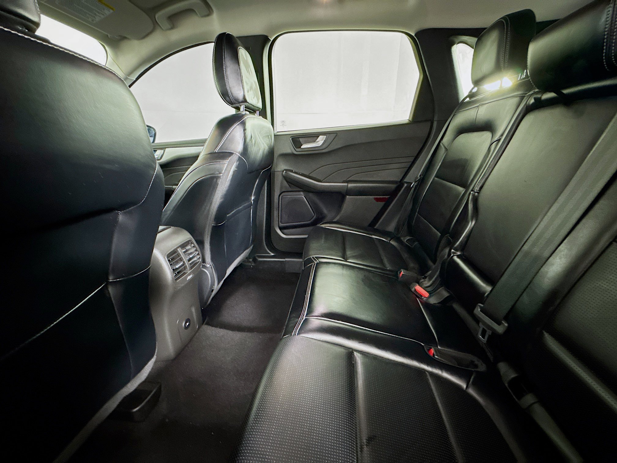 Used 2024 Ford Escape Platinum AWD/4WD image 23