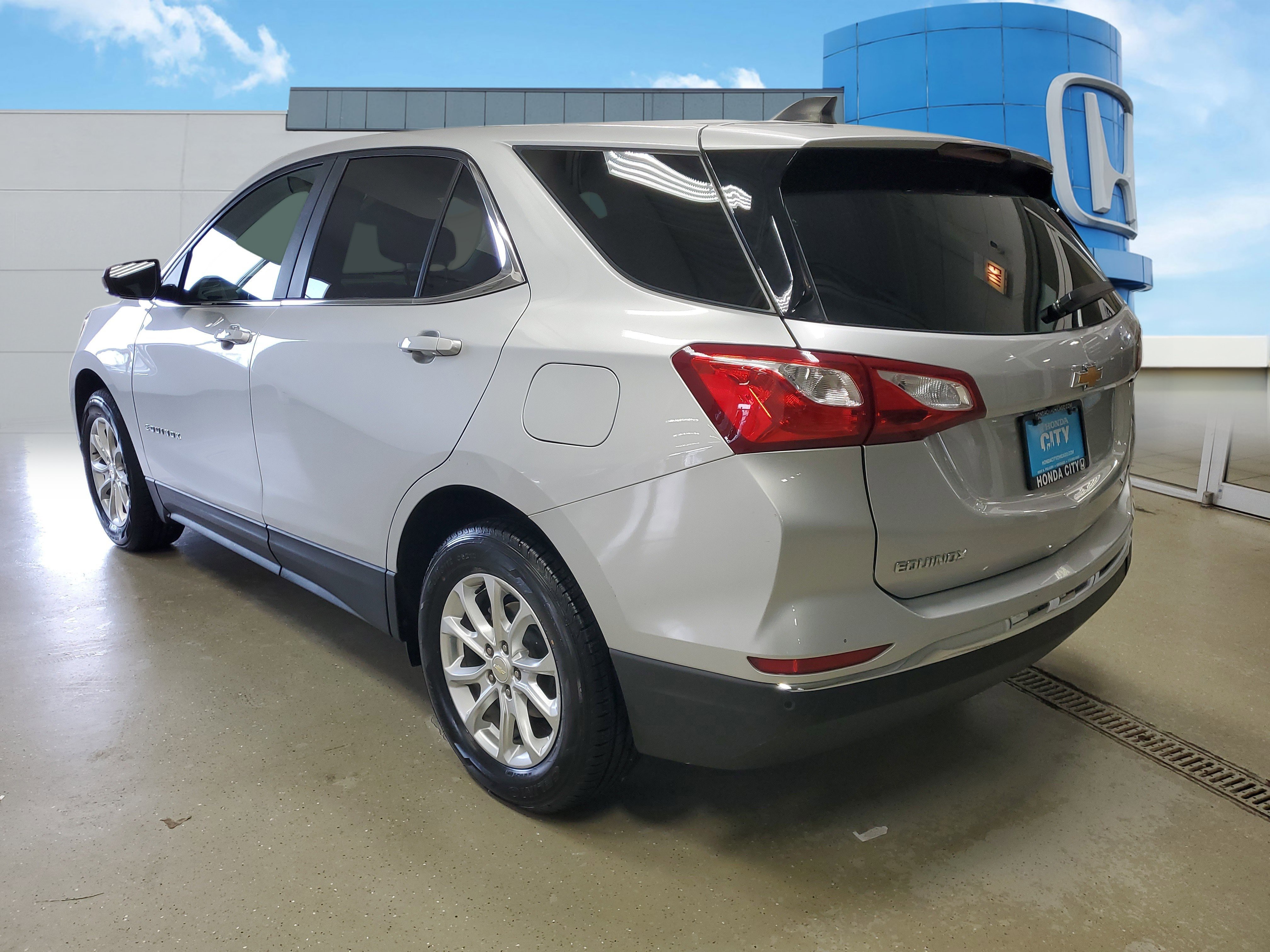 Used 2021 Chevrolet Equinox LT FWD image 4