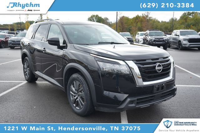 Used 2023 Nissan Pathfinder SV
