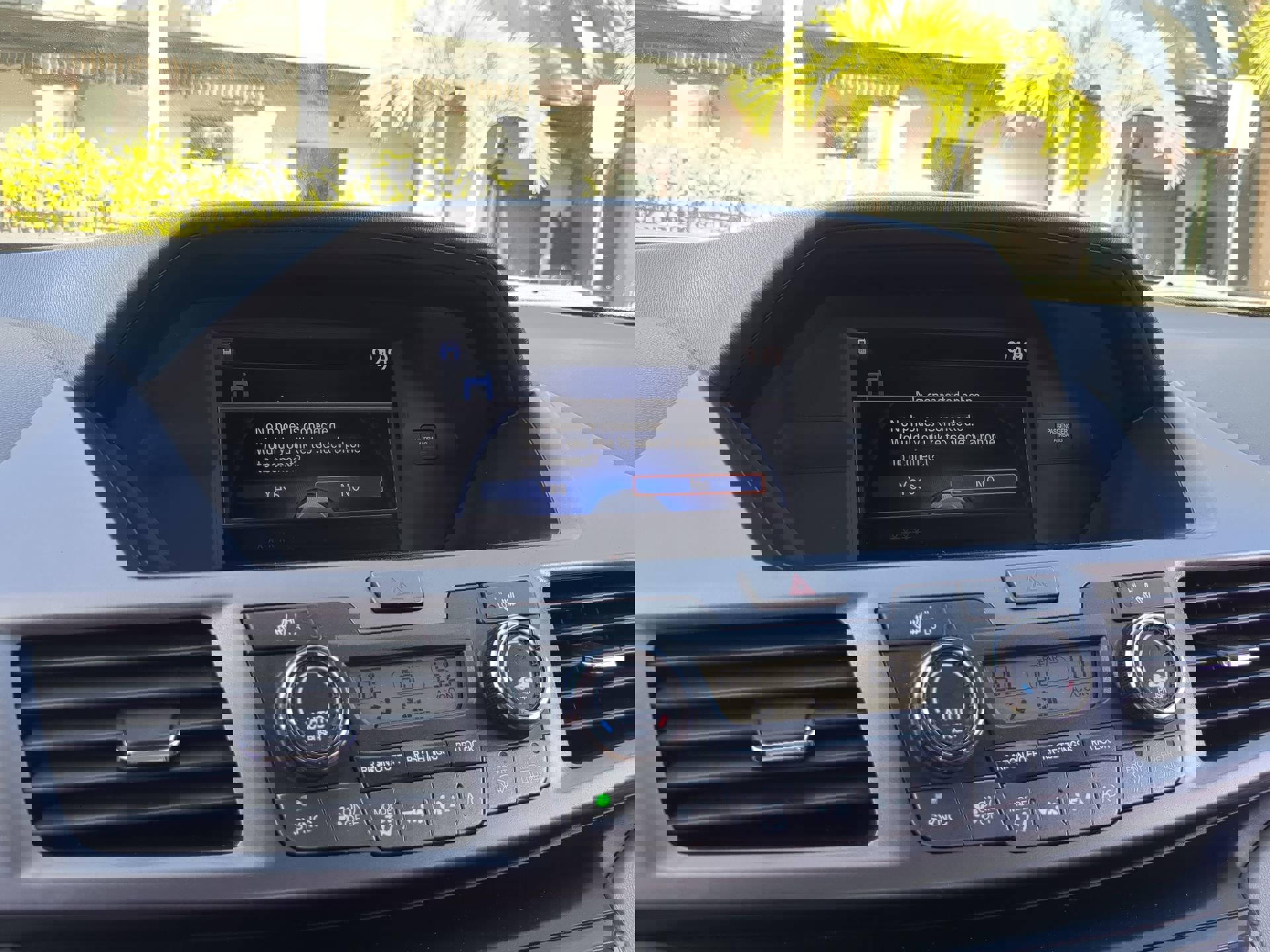 Used 2014 Honda Odyssey Touring image 25