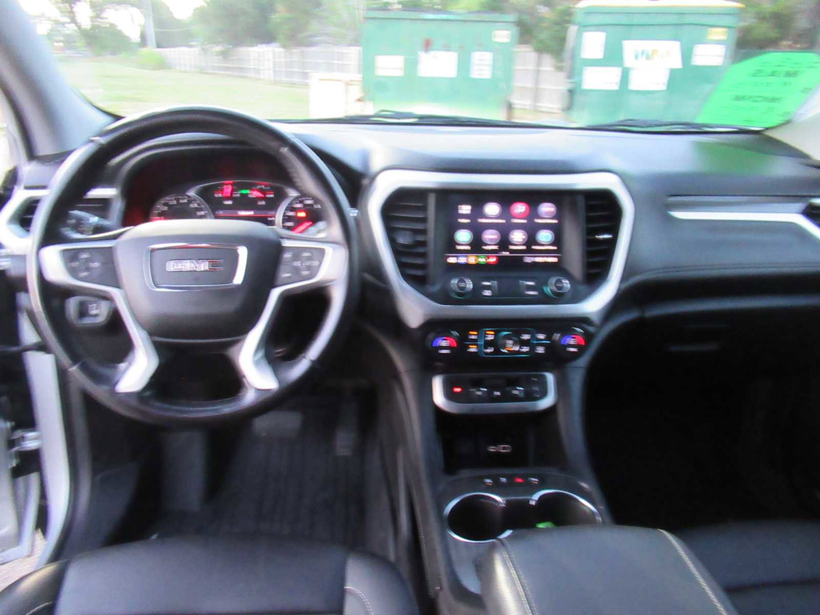Used 2020 GMC Acadia SLT w/ LPO, Floor Liner Package FWD image 18