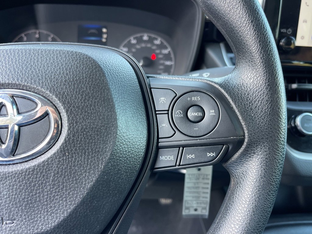 Used 2024 Toyota Corolla LE image 21
